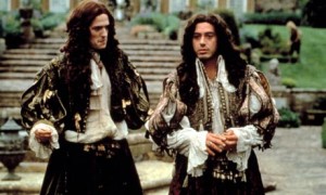 Hugh Grant and Robert Downey Jr in Restoration