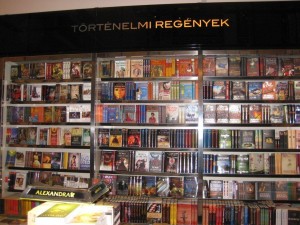 A történelmi regény (historical novel) shelf at the Alexandra bookshop in Budapest